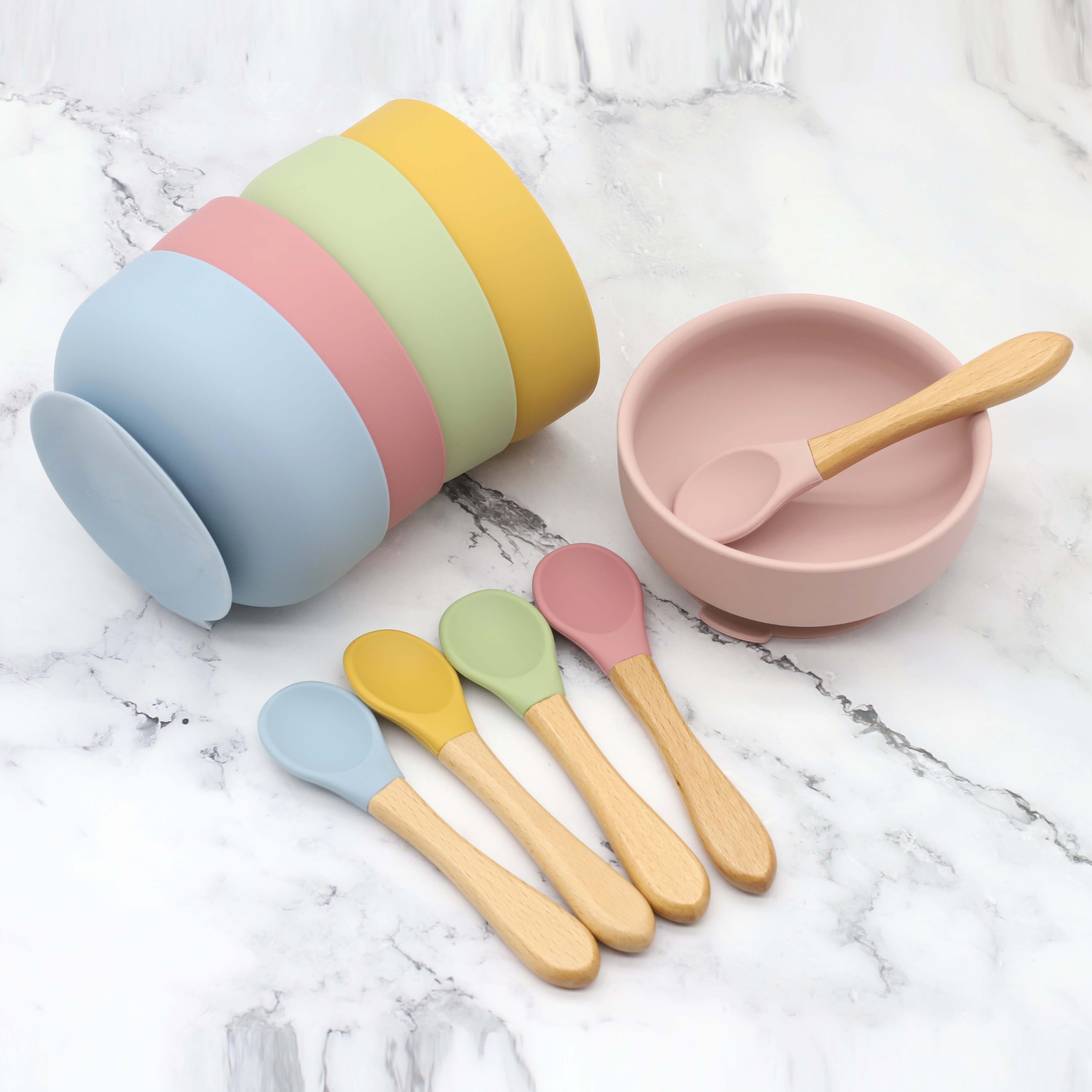 Baby Food Feeder - Silicone bowl with suction cup, wooden