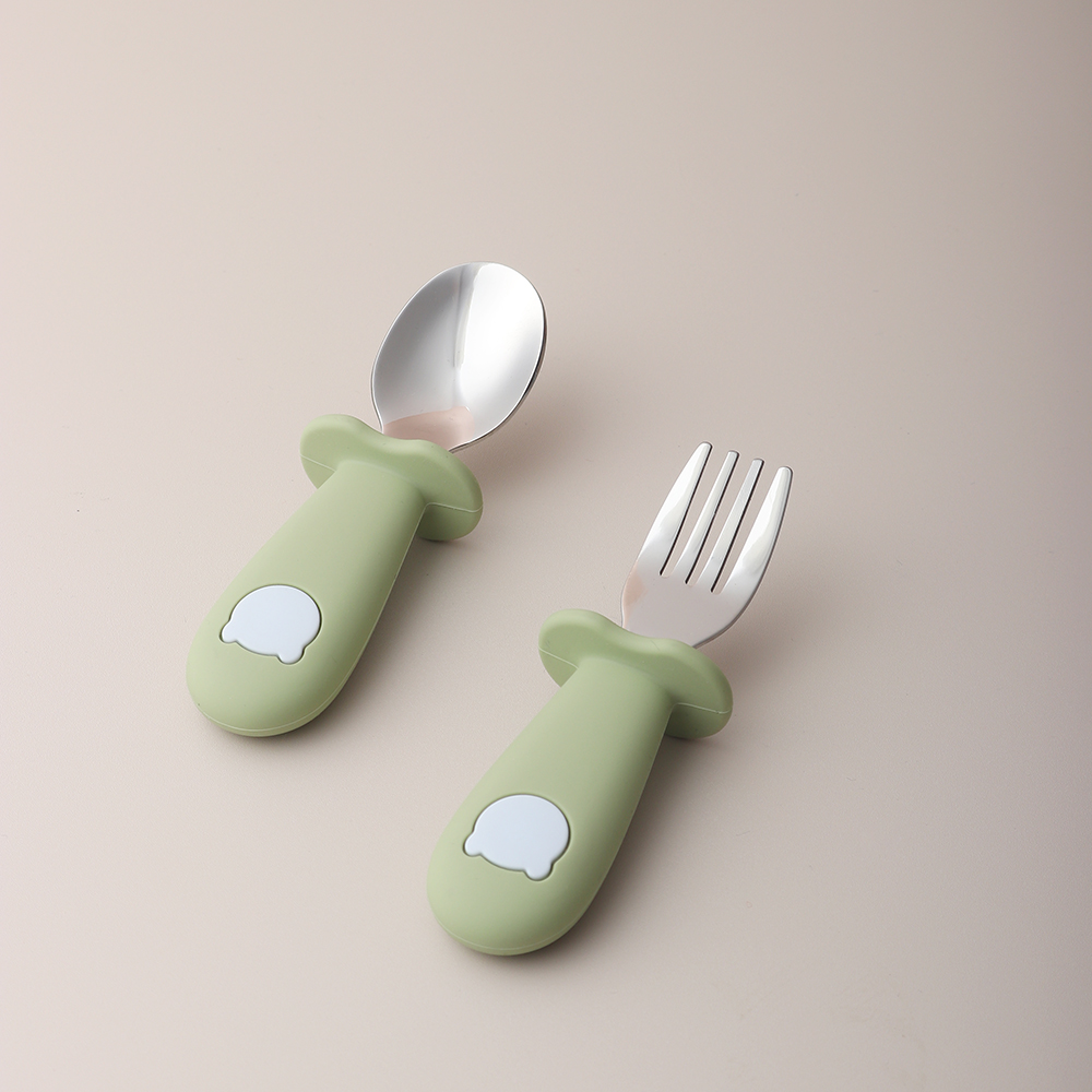 Baby panda shape silicone spoo - Baby Food Feeder 评论和价格